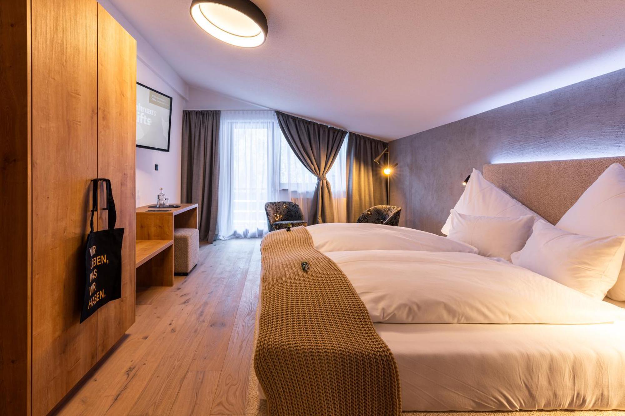 Quality Hosts Arlberg - Afoch Fei - Das Landhaus Sankt Anton am Arlberg Luaran gambar